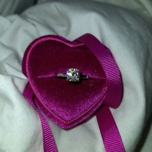 1 carat moissanite ring size 7